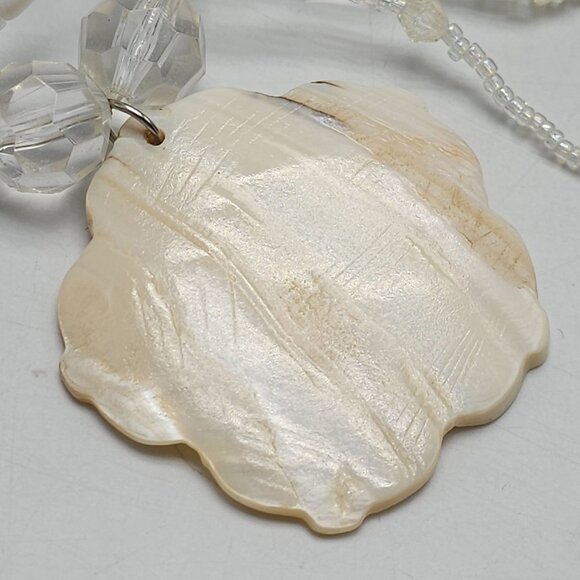 Triple-Strand Beaded Necklace Carved Shell Flower Pendant Adjustable Chain - Picture 3 of 5